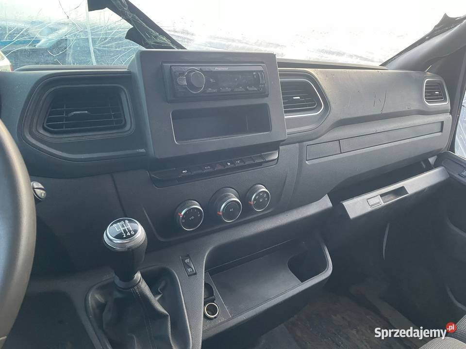 RENAULT Master III 23 DCi 136 Grand Confort F35 Rok produkcji 2021 Renault