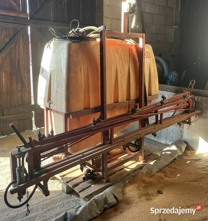 Opryskiwacz Bury Perkoz 600l belka 12m pompa świętokrzyskie Łopata