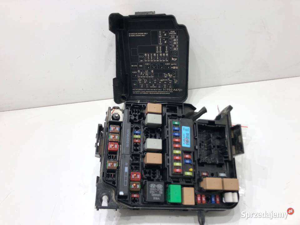 SKRZYNKA BEZPIECZNIKÓW HYUNDAI i30 919503X510