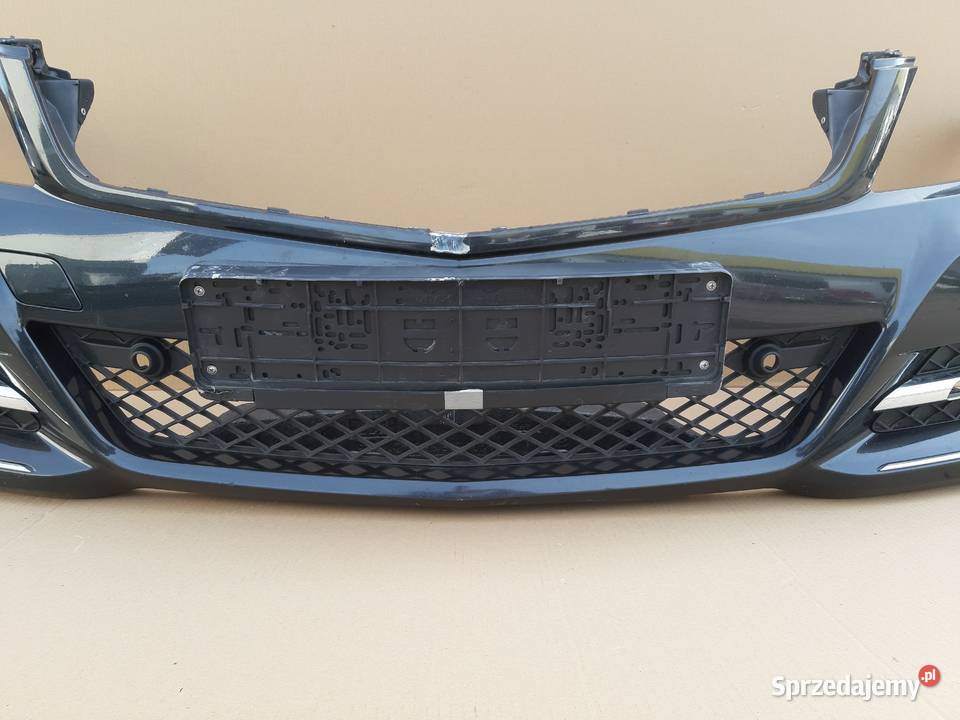 MERCEDES CKLASA W204 ZDERZAK PRZEDNI KRATKI Trzciel