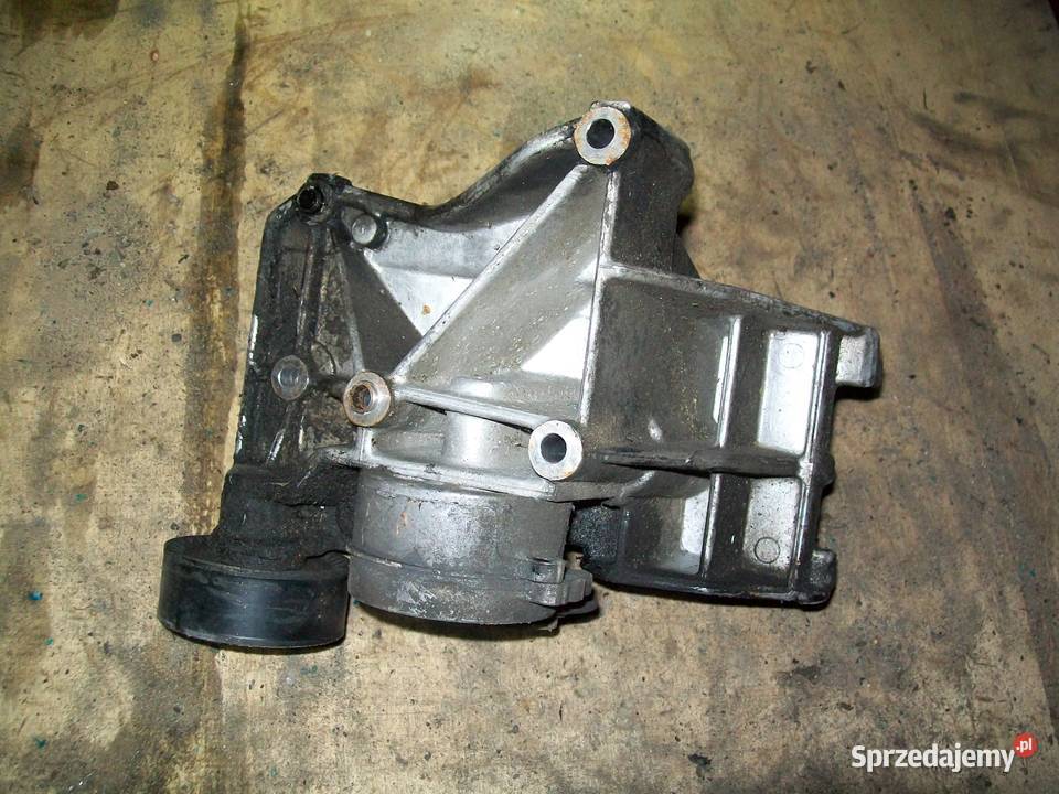 Citroen Peugeot 20 HDI Lapa wspornik alternatora Silniki i osprzęt