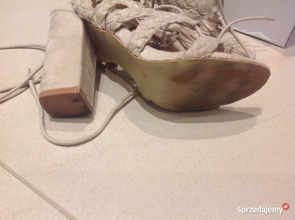 Zamszowe Sandałki Beżowe wiązane Damskie r 35 j Nowa Sól