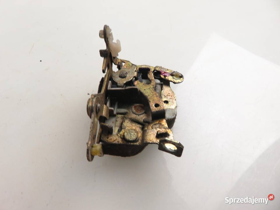 ZAMEK PRAWY PRZEDNI NISSAN PATROL III