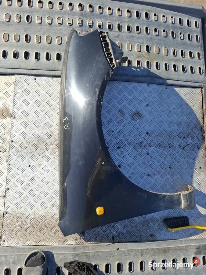 Błotnik Prawy Przód Audi A3 8L osobowe Wisznice