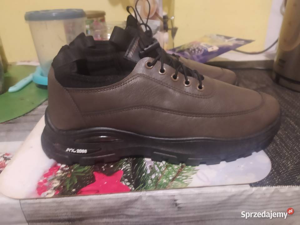 Nowe buty męskie 43 Sportowe sprzedam