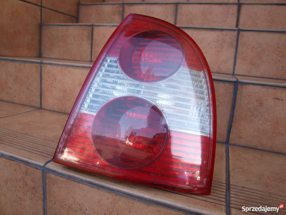 VW Passat lampa prawa tył sedan 2001 2005r Kalisz sprzedam