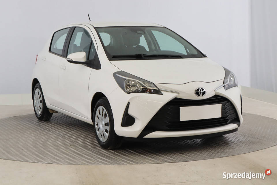 Toyota Yaris 10 VVTi 68358km Yaris śląskie Zabrze