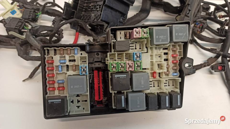 VOLVO V40 II WIĄzKA KOMORY SILNIKA 16 31334234