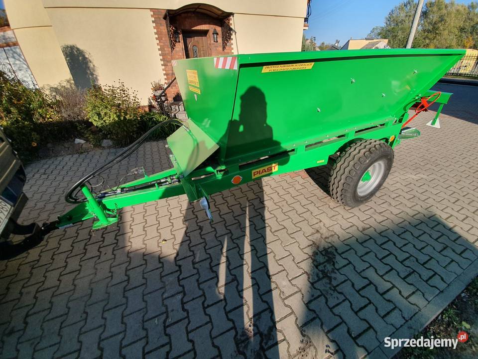 Rozsiewacz wapna rcw 3 piast rozrzutnik Kostrzyn