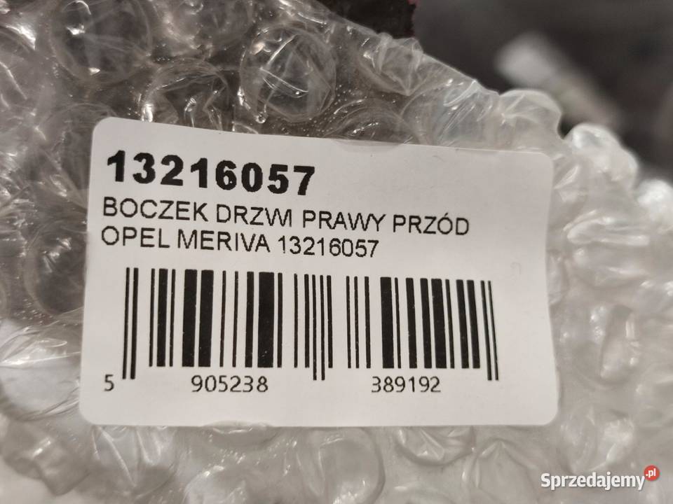BOCZEK DRZWI PRAWY PRZÓD OPEL MERIVA A 20032010 osobowe