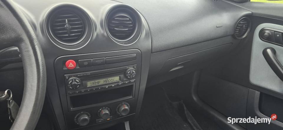 Seat Ibiza 12 benzyna 2003r klimatyzacja TANIO Rok produkcji 2003 Motoryzacja Brześć Kujawski sprzedam