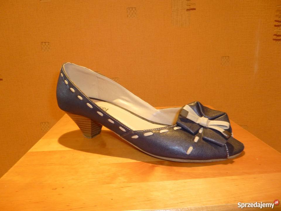 Czółenka marki Calamera 37 Czółenka wielkopolskie Poznań sprzedam
