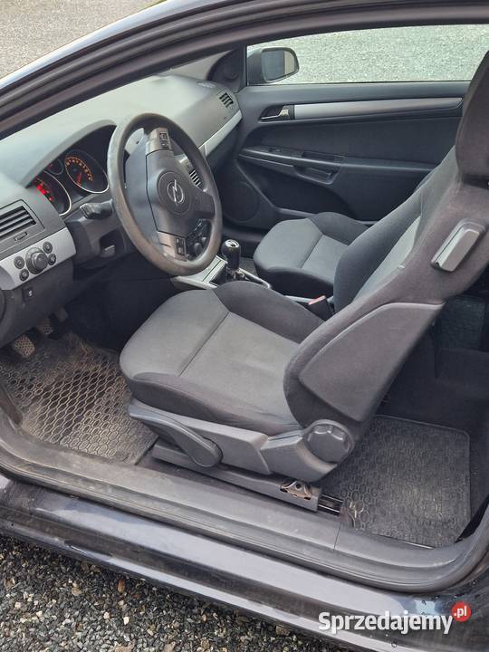 Opel Astra H GTC 16 105 LPG Astra Ziębice