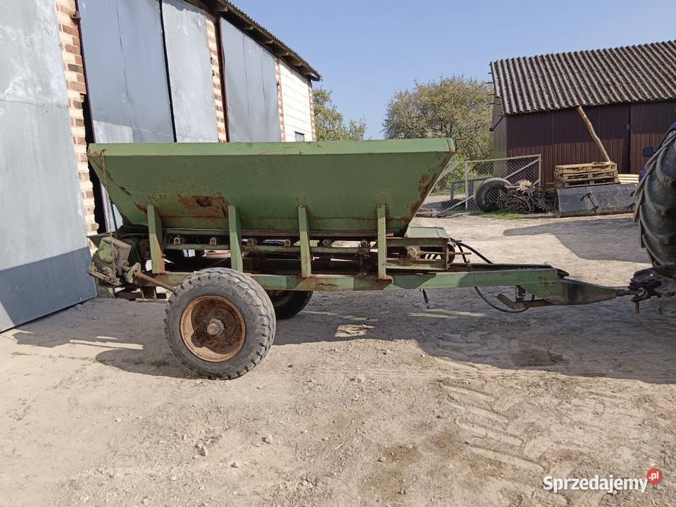 SPRZEDAM rozrzutnik do wapna Kozice Dolne-Kolonia