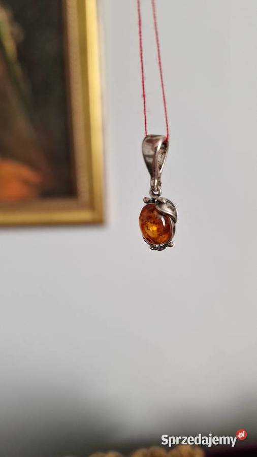 Zawieszka srebrna z bursztynem Zegarki i Biżuteria łódzkie Skierniewice