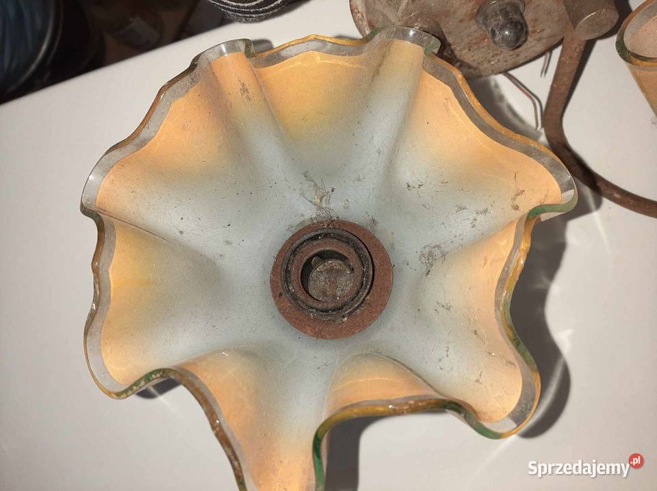 PRL klosze falbankikinkiet