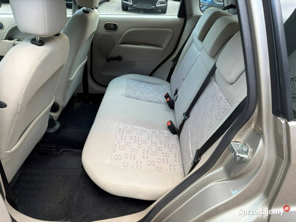 Ford Fiesta 14 benzyna 80 5 drzwi Klimatyzacja złoty