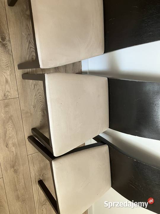 4 krzesła PaMilano drewniane ciemne z jasna 43cm sprzedam