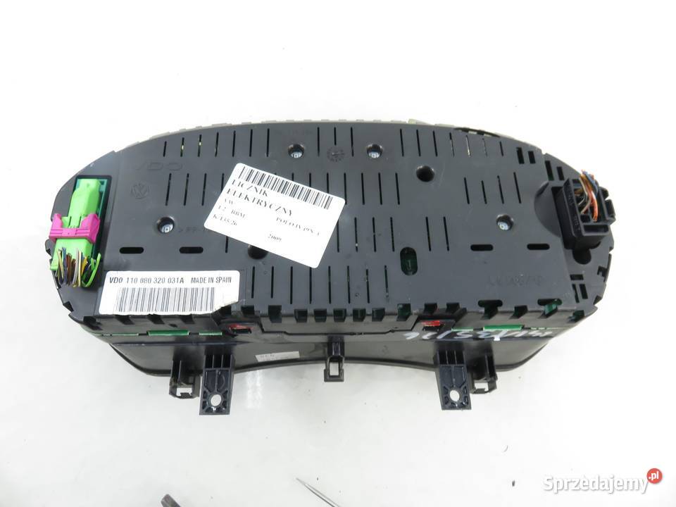 LICZNIK VW POLO IV 9N 12 6V 6Q0920804