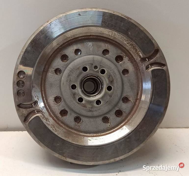 SKODA KAROQ DWUMAS SPRZĘGŁO 05C105266 koło