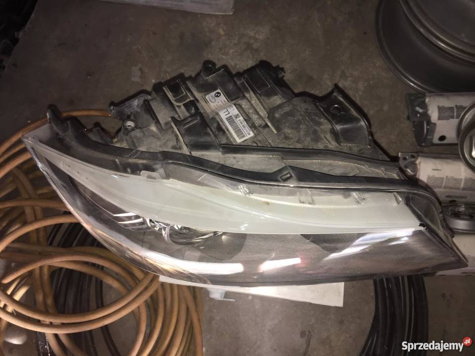 BMW E90 BIXENON LAMPA PRAWY PRZÓD