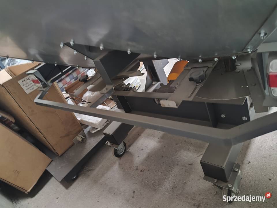 rozsiewacz nawozu zawieszany 400l i nadstawka