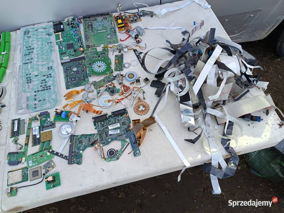 Złom elektroniczny sprzedam