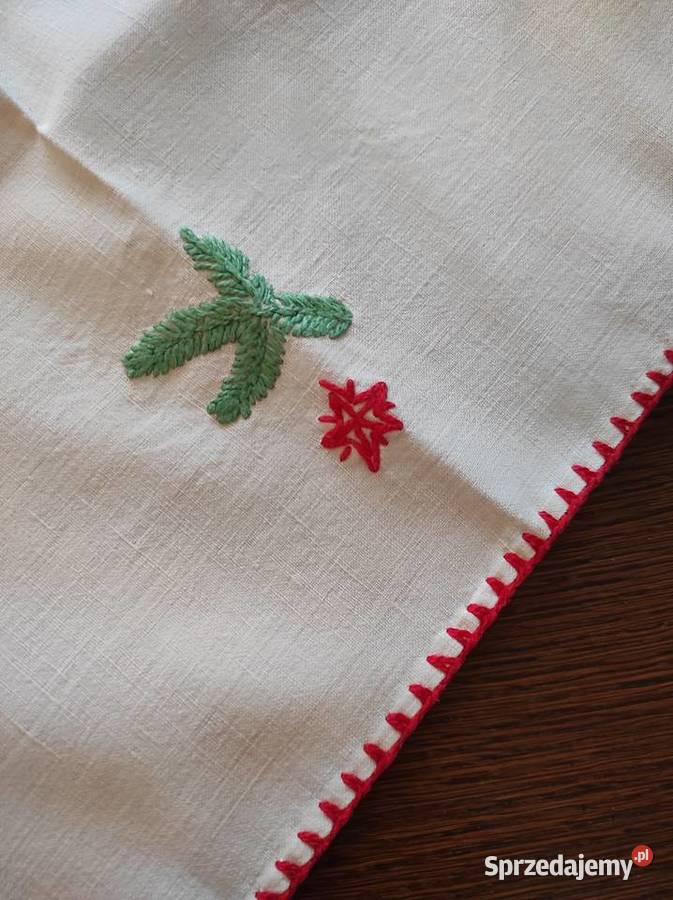 Serwetka świąteczna ręcznie haftowana Białystok