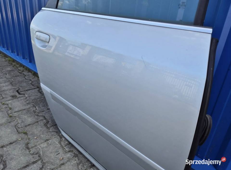 DRZWI TYŁ PRAWY PRAWE AUDI A6 C5 LIFT KOMBI Działoszyce