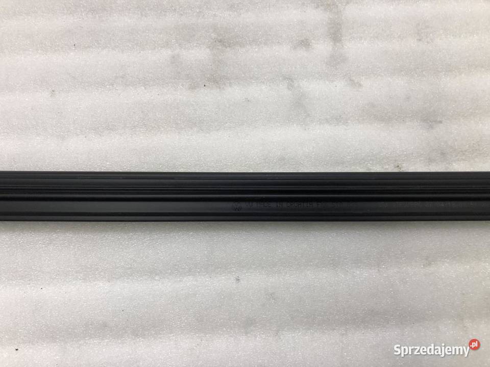 LISTWA SZYBY PRAWY TYŁ 5TA839479 VW TOURAN III
