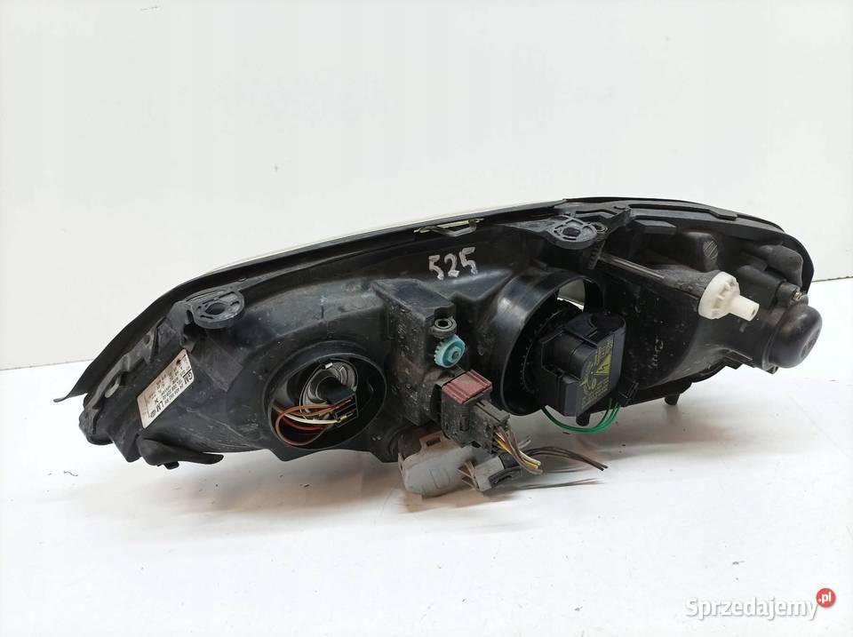 LAMPA PRZÓD PRAWA XENON EU 24406562RH Opel Astra Lampy przednie
