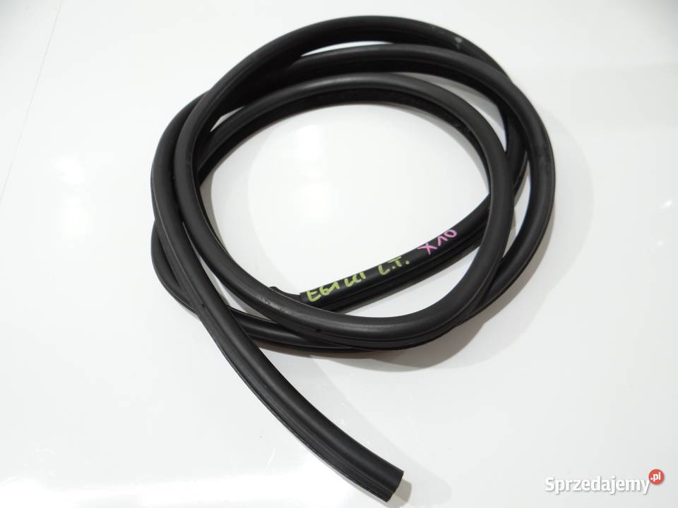 USZCZELKA DRZWI LEWY TYŁ BMW E61 LCI Uszczelki sprzedam