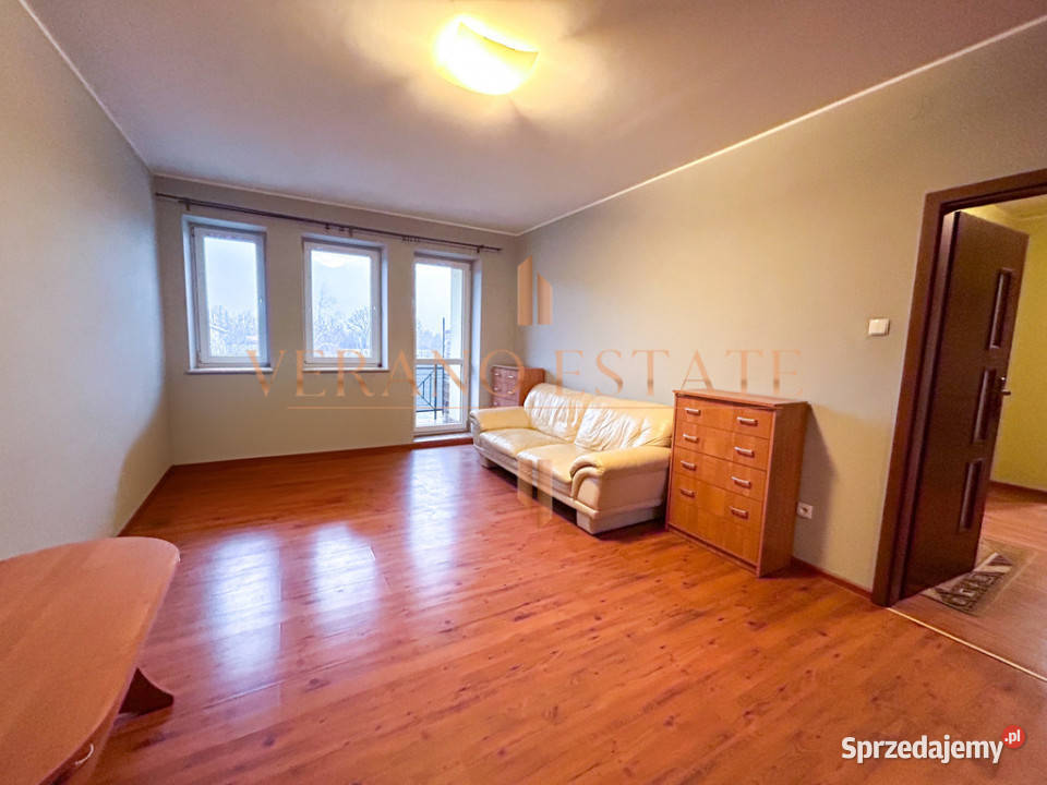 56 m 2 pokoje 2 balkony