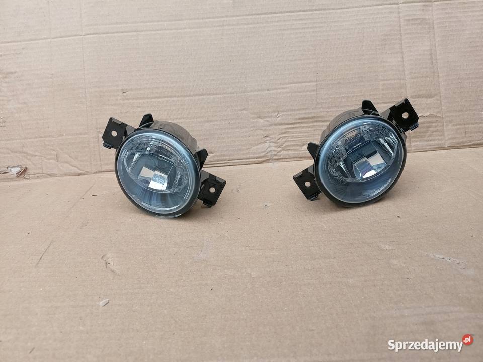 NISSAN PULSAR NOTE HALOGEN PRAWY PRZÓD