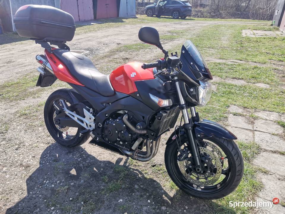 Suzuki gsr600 z 2008 roku