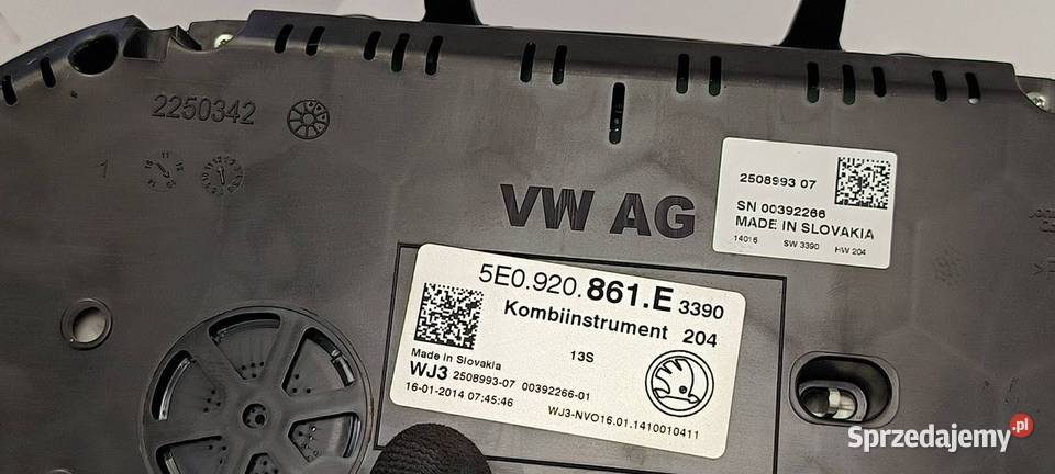 LICZNIK ZEGAR SKODA OCTAVIA III 5E0920861E Lipno