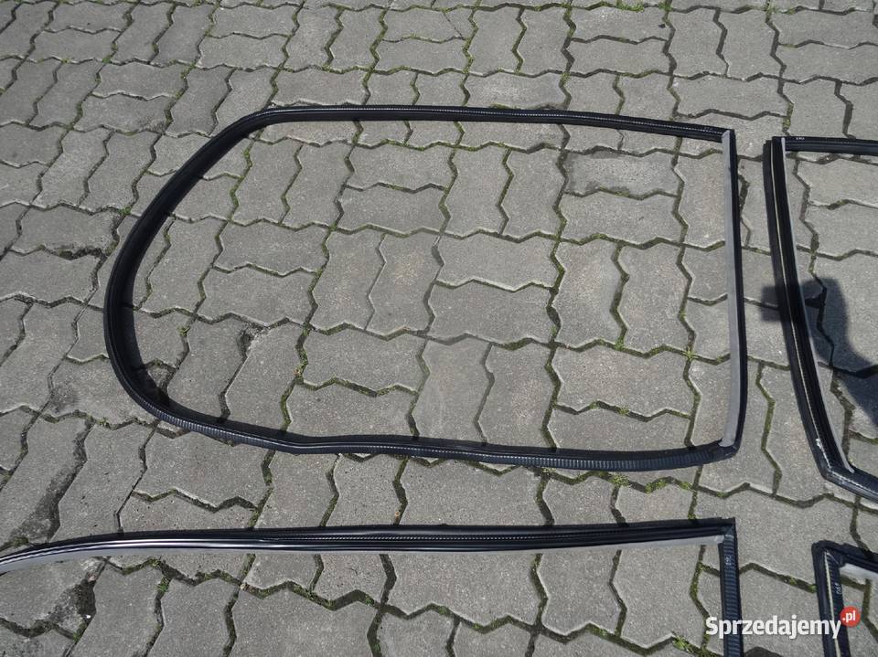AUDI A8 D2 9902 USZCZELKA GUMA DRZWI PRZOD TYL Drzwi Przemęt