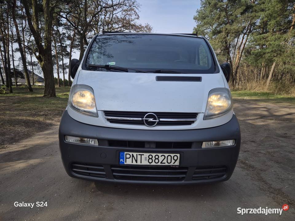 Opel Vivaro 19 CDTI 100 LONG 2006 3 osoby paka Zarejestrowany w Polsce Izbica Kujawska