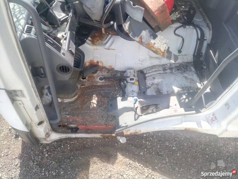 PRÓG LEWY ĆWIARTKA KABINY MERCEDES ATEGO Rzędowice