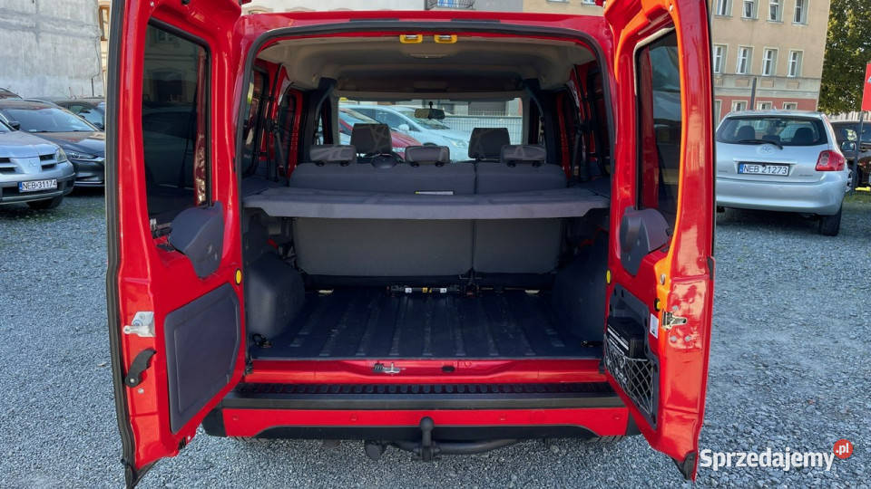 Ford Tourneo Connect 18 Diesel Zarejestrowany przyciemniane szyby Tourneo Connect warmińsko-mazurskie
