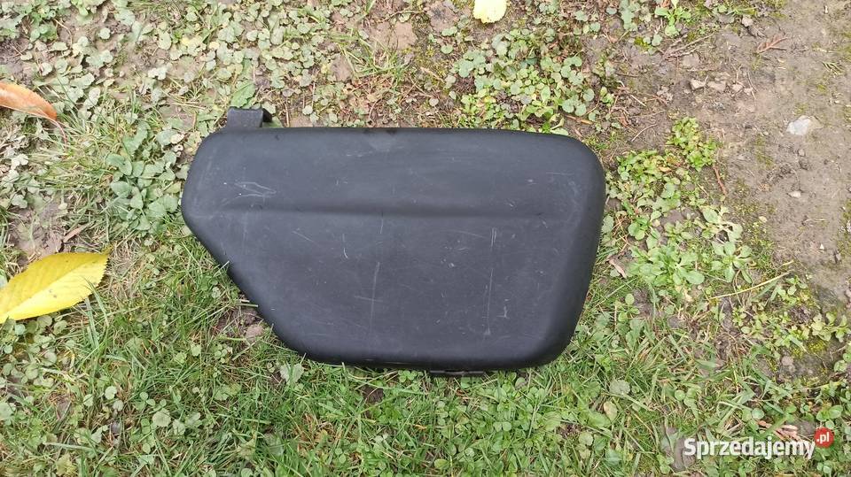 Wsk 125 175 boczek plastik prawy Brzozów