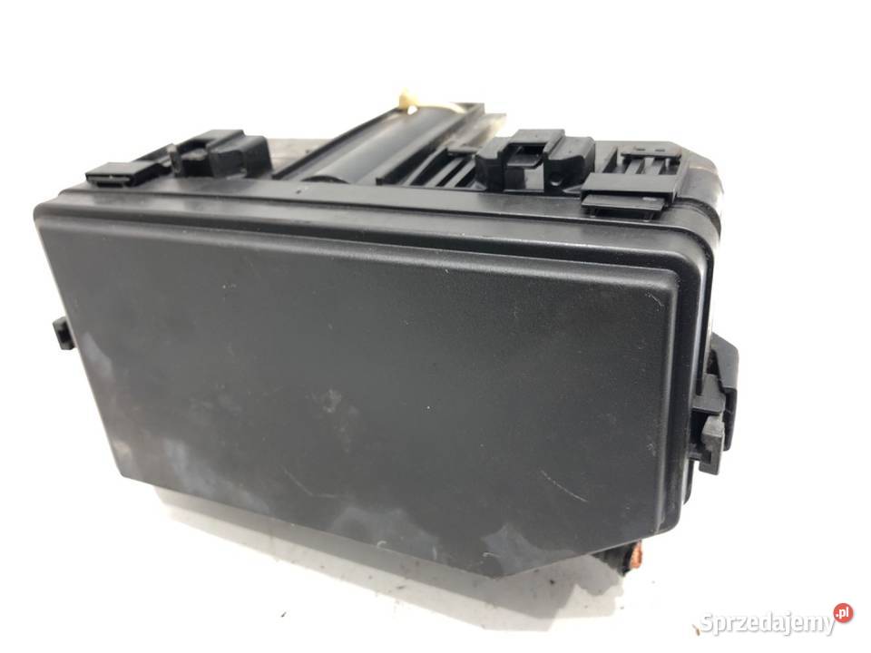 SKRZYNKA BEZPIECZNIKÓW HONDA CRV IV SUV 16 160 Skrzynki bezpieczników