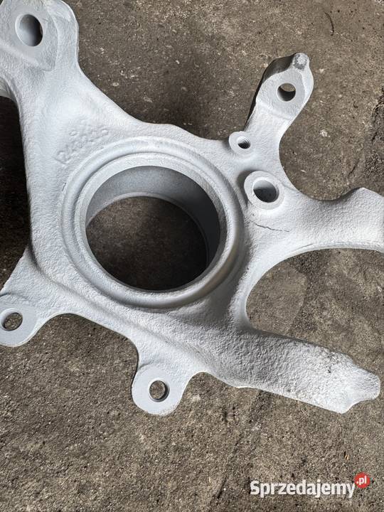 Zwrotnica tylna Mercedes w124 kombi piaskowaniu osobowe Katowice