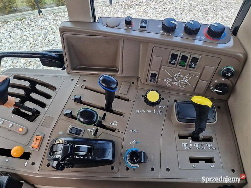 ciągnik John Deere 62304x494Ładowacz czołowy podlaskie sprzedam
