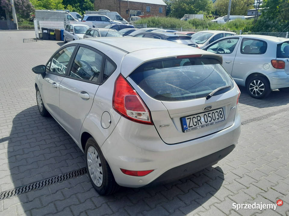 Ford Fiesta 16 TDCI 95 5 drzwi klima parktronik diesel