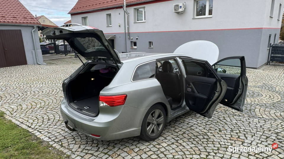Toyota Avensis 18 Benz 147 z Niemiec GAZLPG Strzegom sprzedam