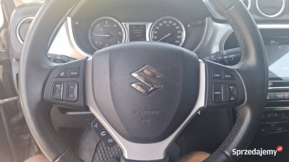 Suzuki Vitara 16 diesel 2015r Pełny serwis światła przeciwmgielne Vitara Tyszowce sprzedam