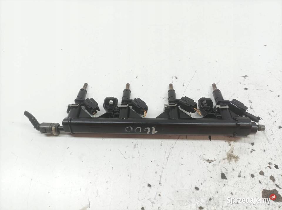 LISTWA WTRYSKOWA 757564580 16 THP VTI Peugeot Części samochodowe świętokrzyskie