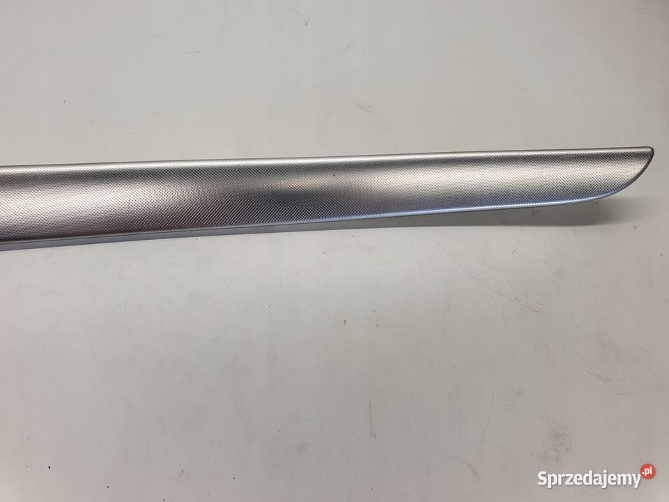 LISTWA DEKORY DRZWI AUDI A4 B7 S LINE 8E0867420 osobowe śląskie Przystajń