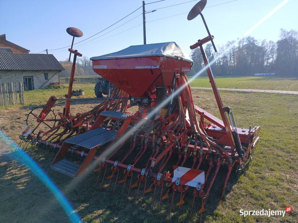 Agregat NIEMEYER ACCORD uprawowo siewny aktywny Chlewice